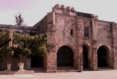 Interior del convento de la Santa Cruz en Querétaro