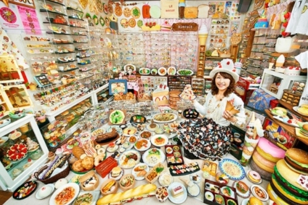 Las colecciones más extrañas del mundo 9 Akiko Obata — colección de comida de plástico Guinness