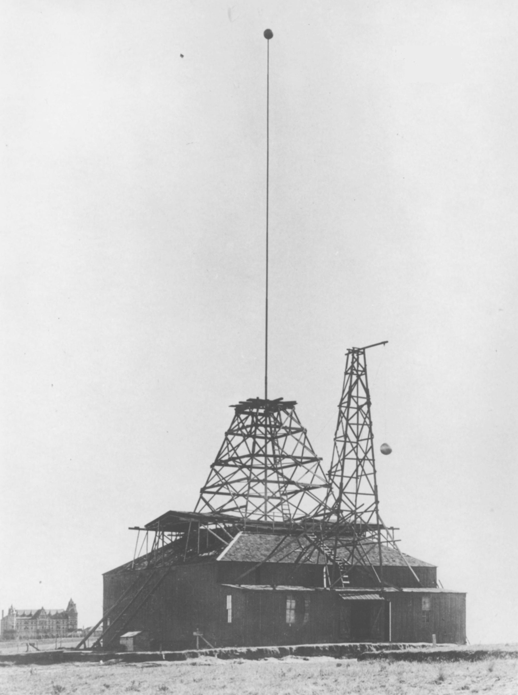 Ingersoll Lockwood: Los libros del siglo XIX que hablan del hijo de Trump 3 Laboratorio de Nikola Tesla: documentos y el tío John Trump en el dossier OBS-54