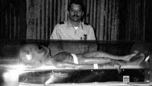Roswell ruso: representación de nave estrellada y expediente KGB